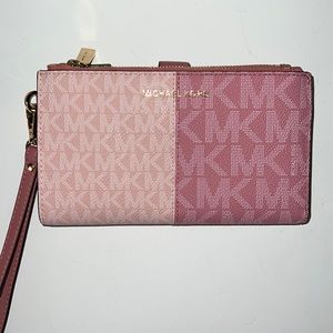 Michael Kors Wristlet Purse